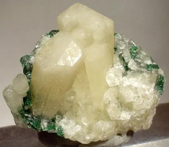 Aragonite, Aragonite (Var: Plumboan Aragonite), Malachite image