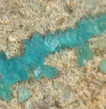 Aragonite, Chalcophyllite - image 2