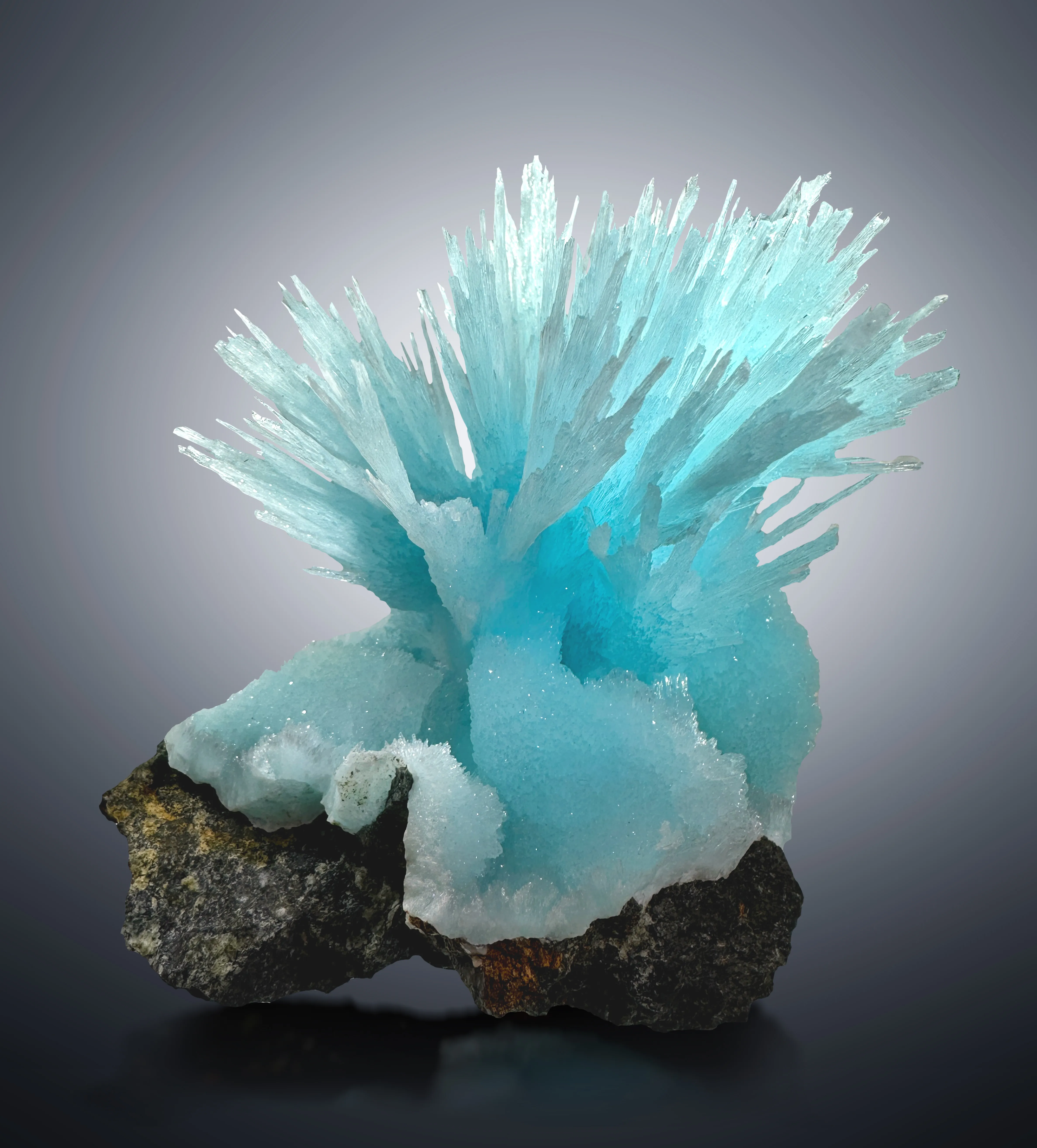 Aragonite from China, Yunnan, Wenshan, Wenshan City, Wenshan Mine - image 1