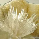 Aragonite on Quartz - image 2