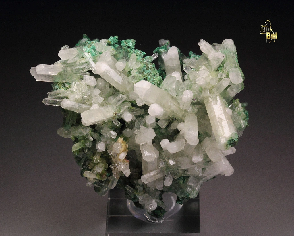 ARAGONITE var. LEAD-BEARING ARAGONITE (TARNOWIZITE), MALACHITE from Namibia, Oshikoto Region, Tsumeb, Tsumeb Mine image
