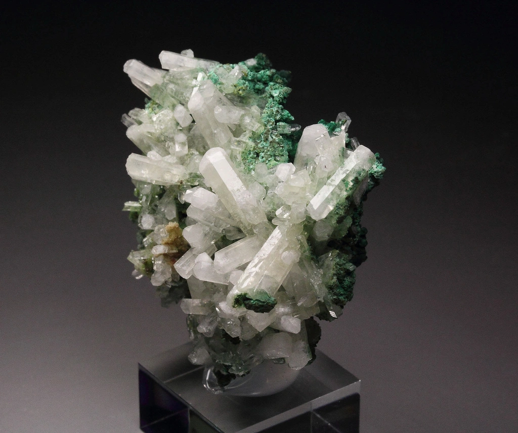 ARAGONITE var. LEAD-BEARING ARAGONITE (TARNOWIZITE), MALACHITE from Namibia, Oshikoto Region, Tsumeb, Tsumeb Mine - image 4