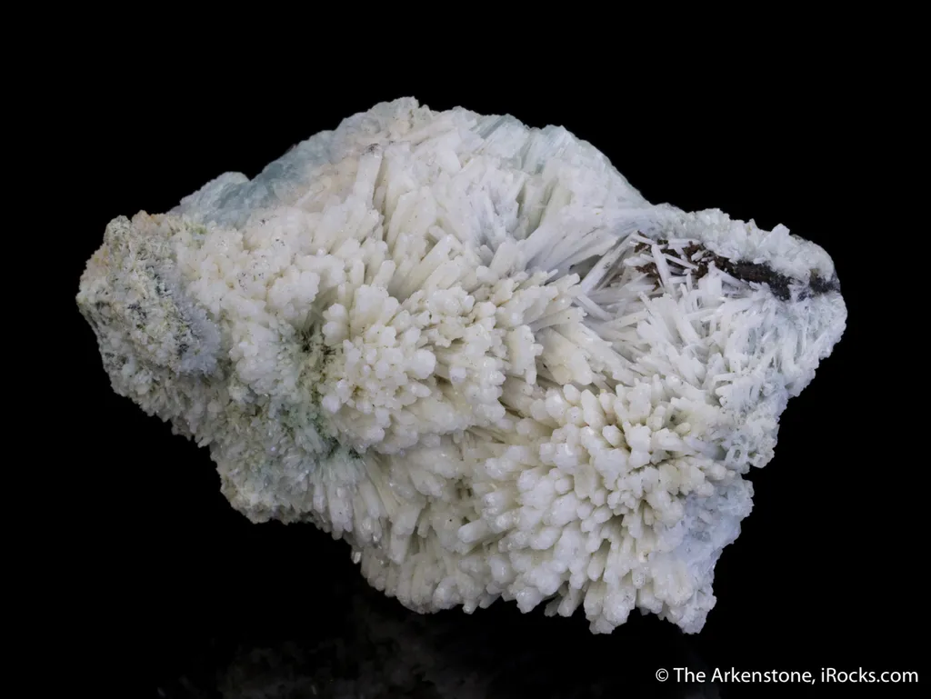 Aragonite var. Plumbian image