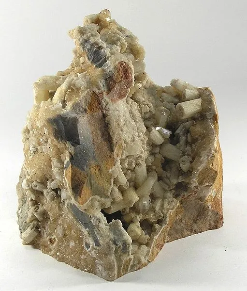 Aragonite (Var: Plumboan Aragonite) image
