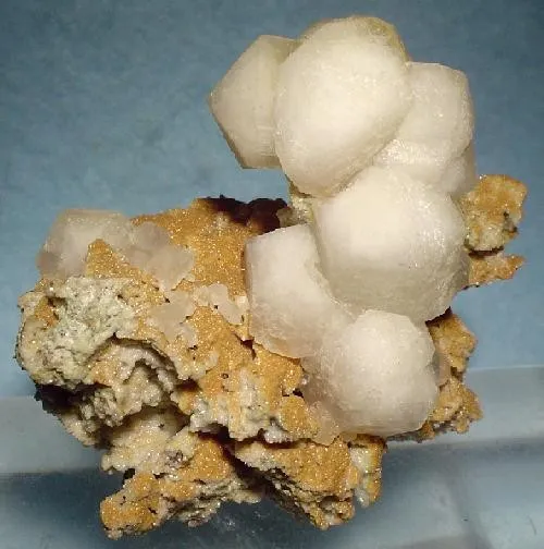 Aragonite (Var: Plumboan Aragonite) image