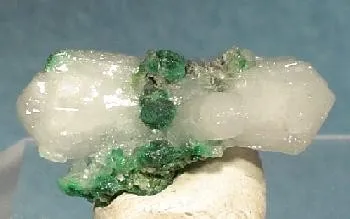 Aragonite (Var: Plumboan Aragonite), Malachite image