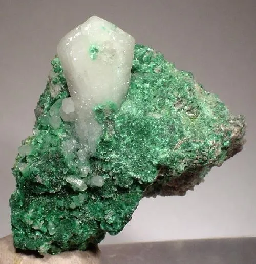 Aragonite (Var: Plumboan Aragonite), Malachite image