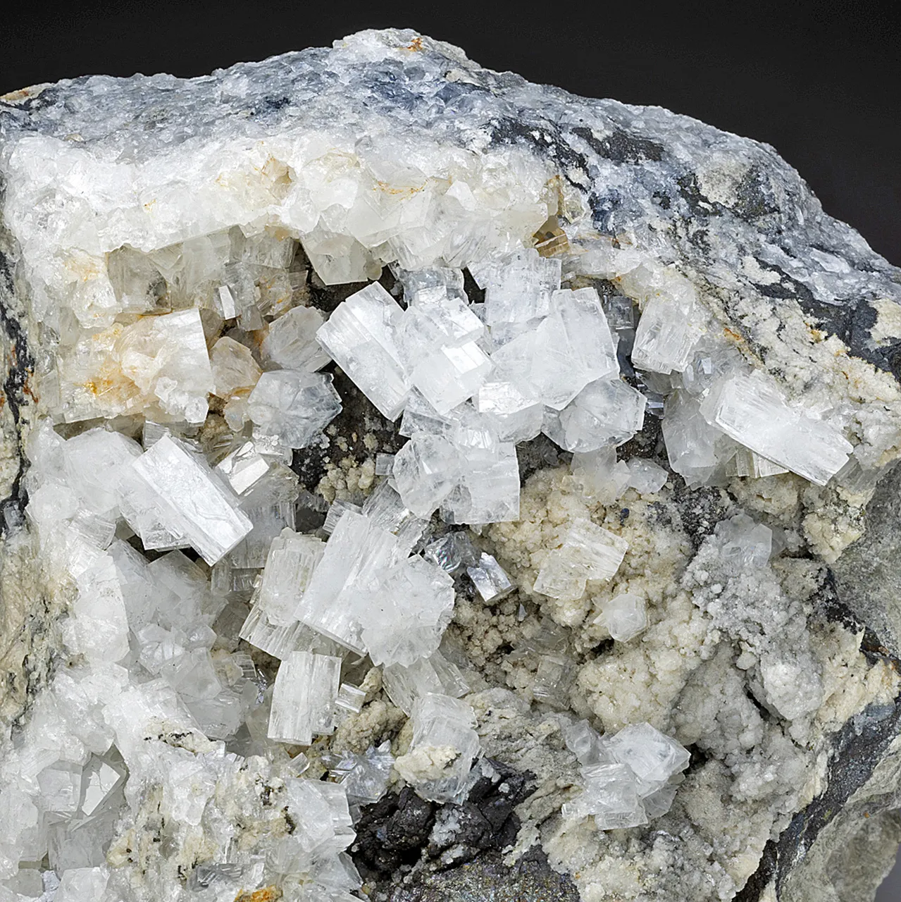 Aragonite with Calcite - image 1