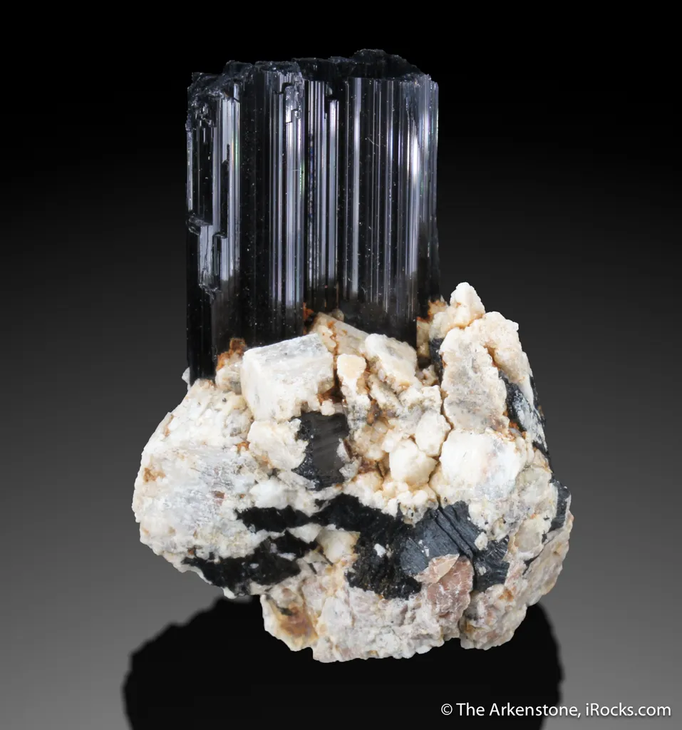Arfvedsonite on Orthoclase - image 2
