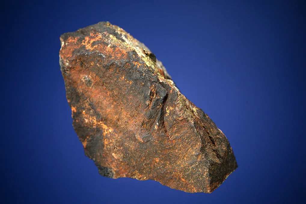 Arsenohauchecornite in Chalcopyrite - image 4