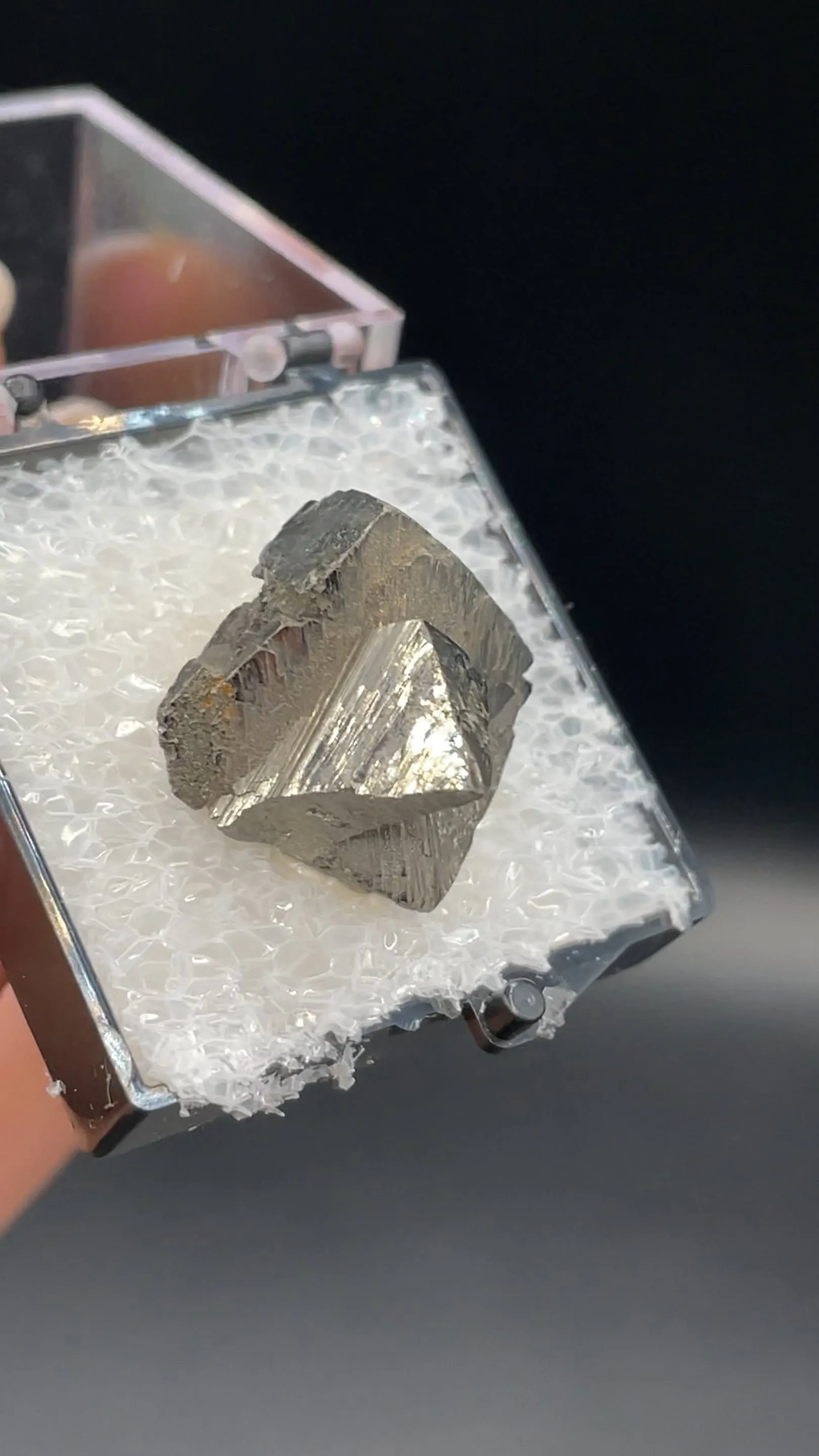 Arsenopyrite - image 2