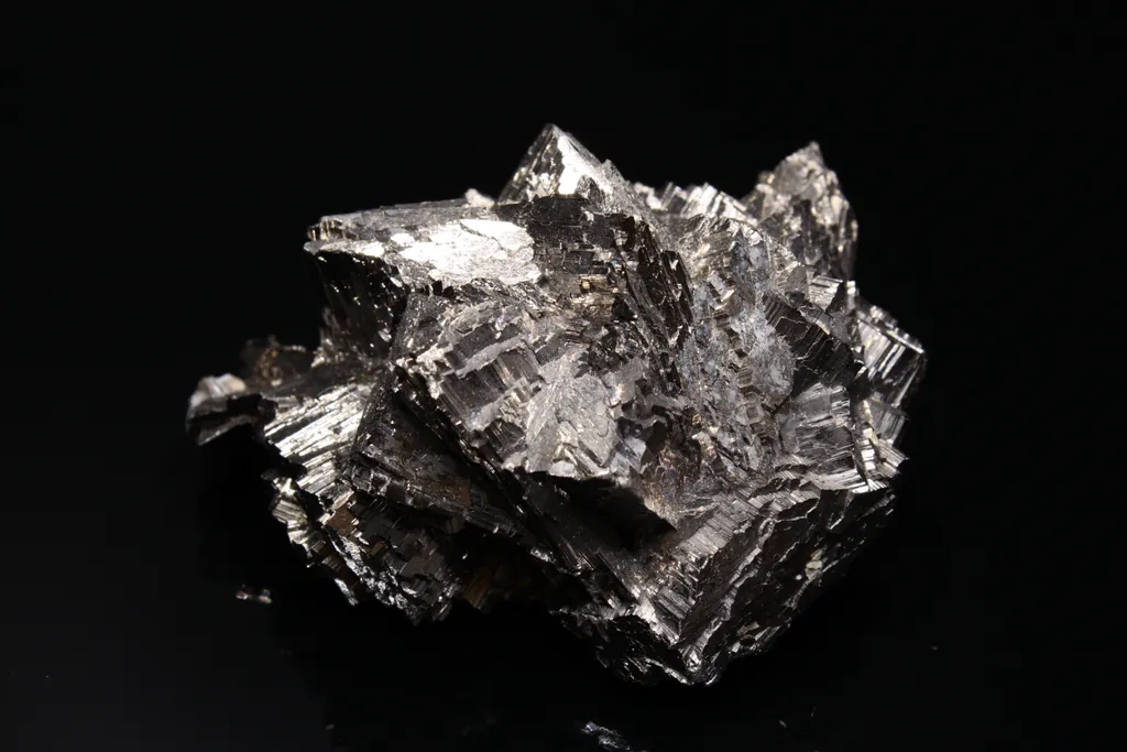 Arsenopyrite crystal grouping image