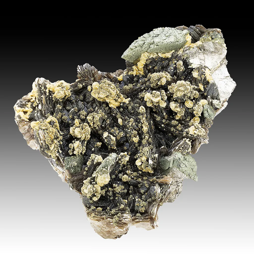 Arsenopyrite epitaxial on Marcasite with Siderite, Muscovite image