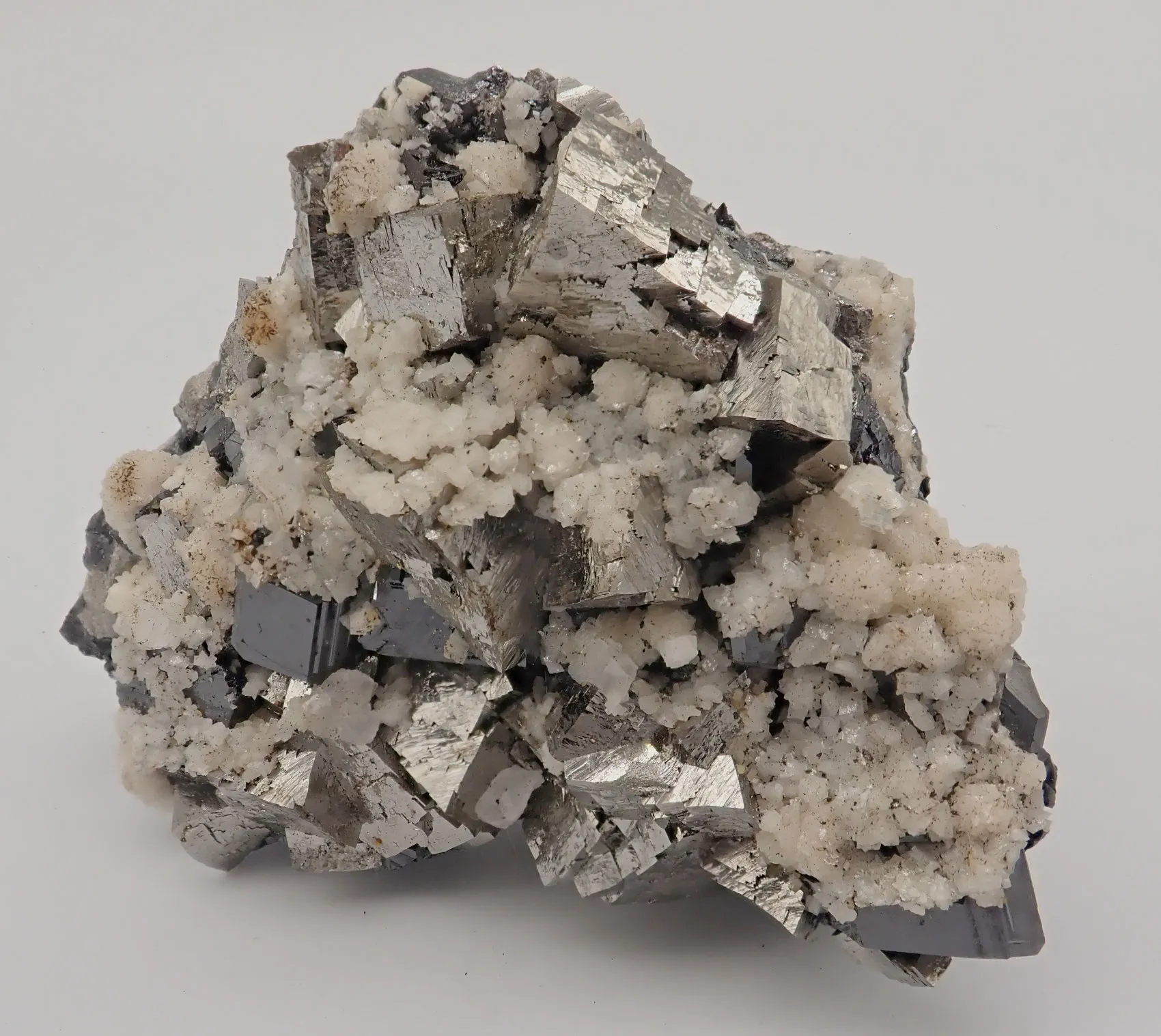 Arsenopyrite, Sphalerite and Calcite - image 4