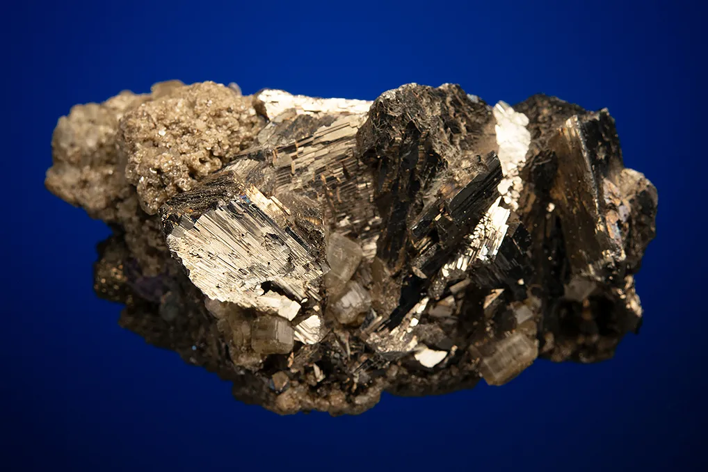 Arsenopyrite with Fluorite and Fluorapatite - image 3