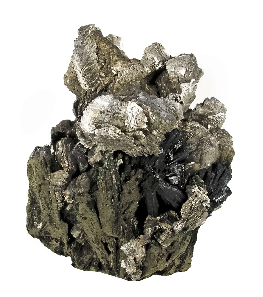 Arsenopyrite With Ilvaite and Hedenbergite - image 2