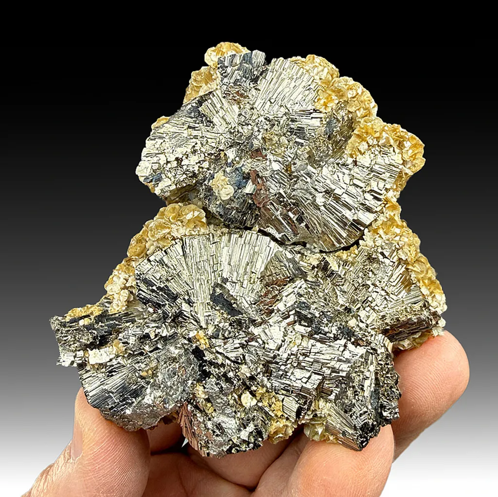 Arsenopyrite with Muscovite image
