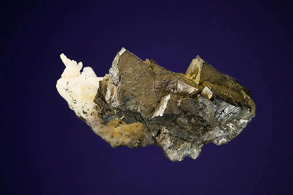 Arsenopyrite with Quartz - image 2