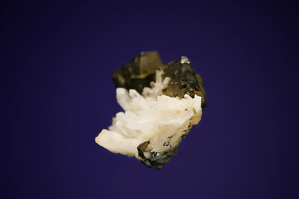 Arsenopyrite with Quartz - image 3