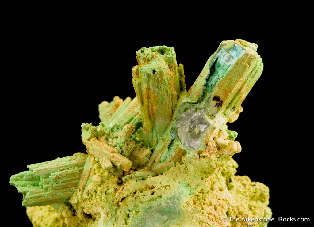 Arsentsumebite pseudo after Mimetite - image 3
