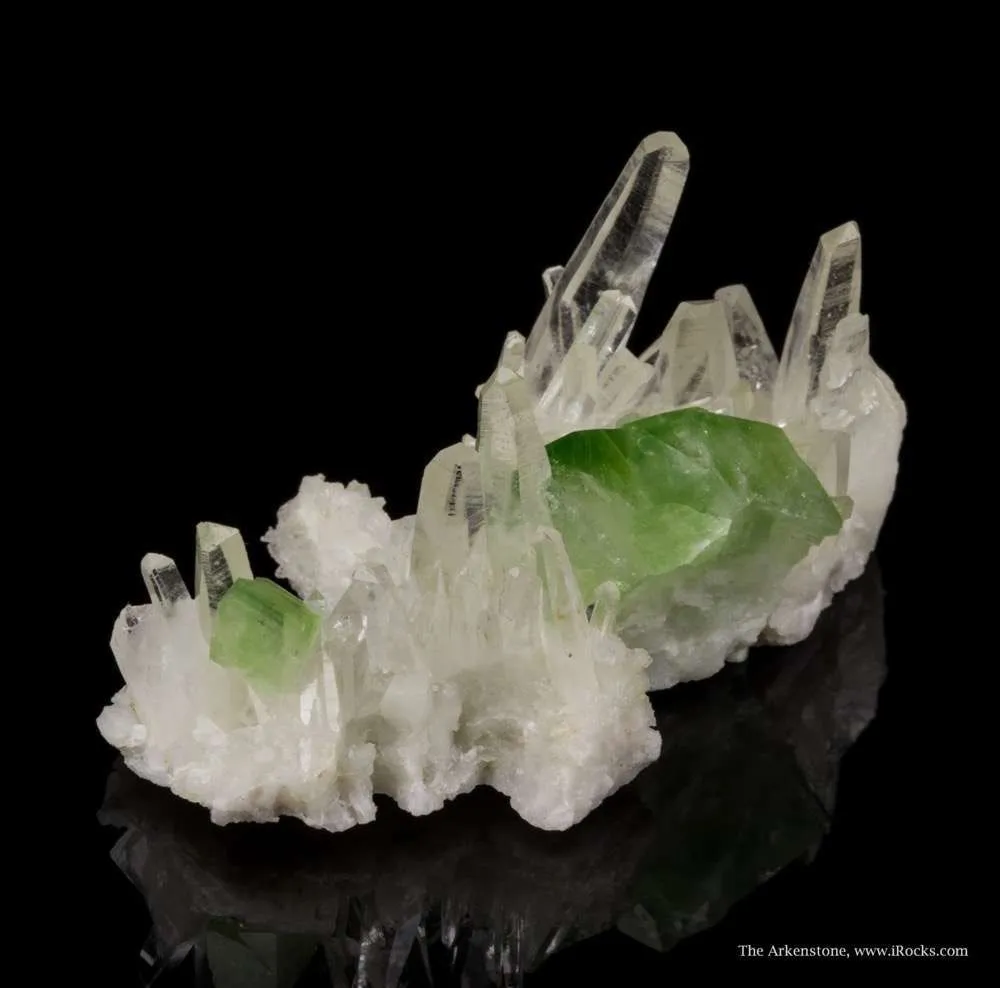 Augelite on Quartz - image 4