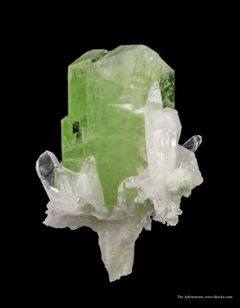 Augelite on Quartz - image 5