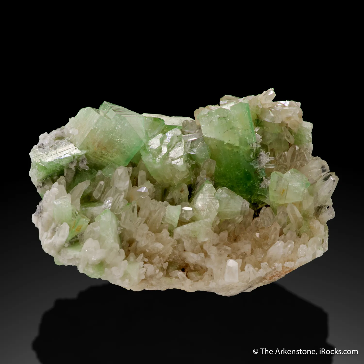 Augelite on Quartz - image 3