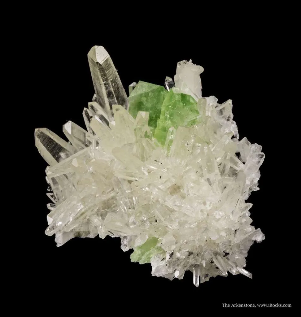 Augelite on Quartz - image 4