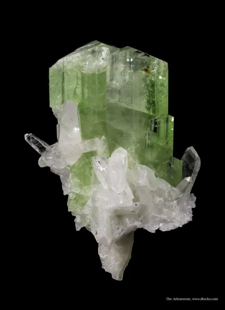 Augelite on Quartz - image 2