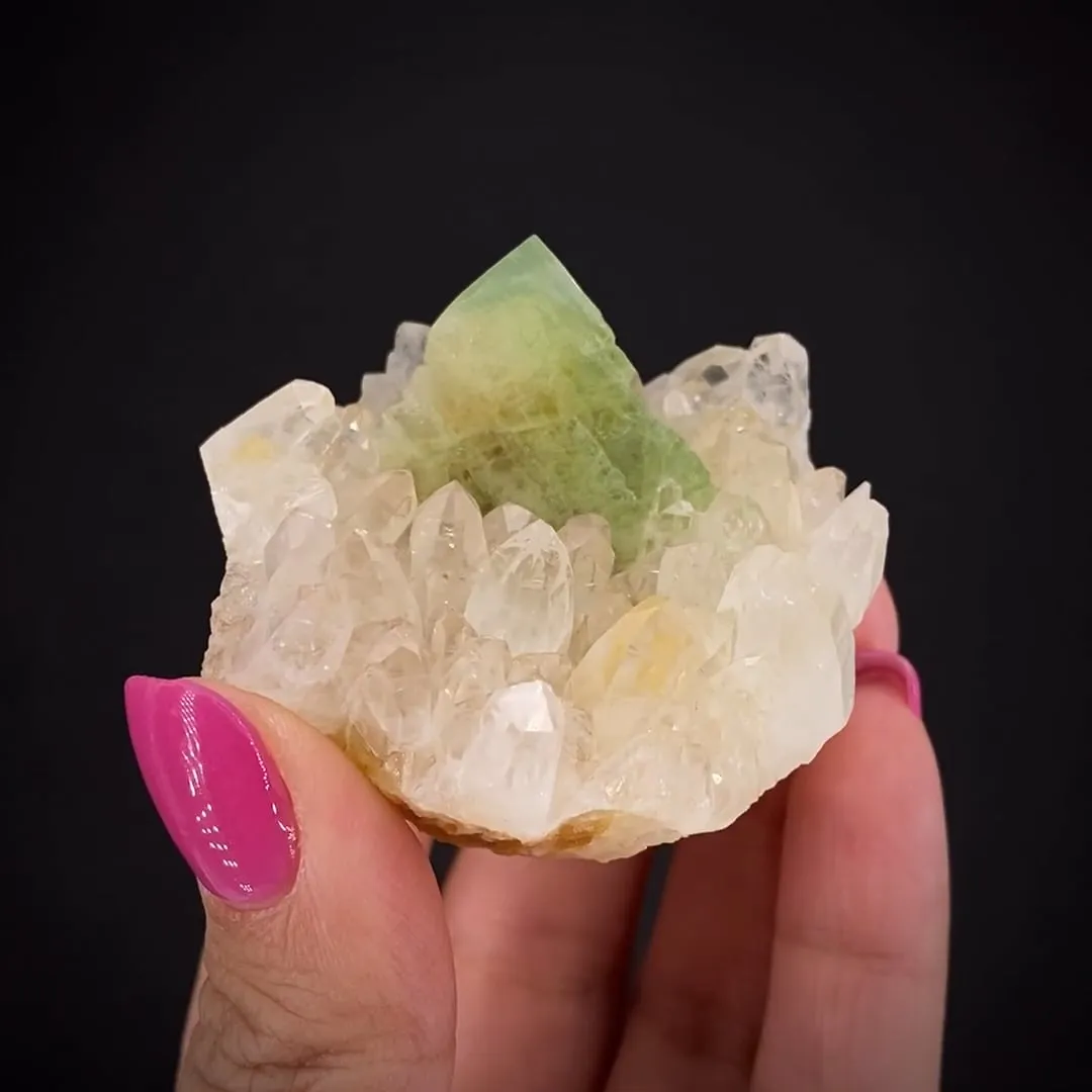 Augelite on Quartz - image 2