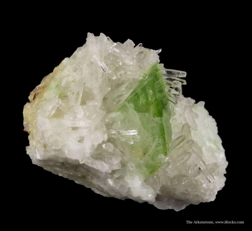 Augelite on Quartz - image 4