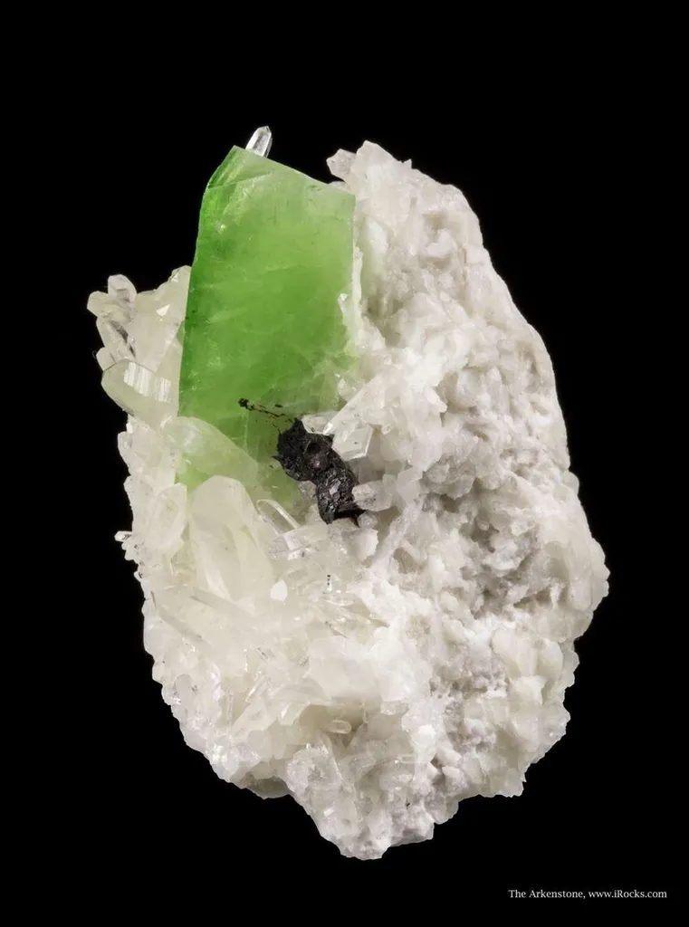 Augelite on Quartz - image 3