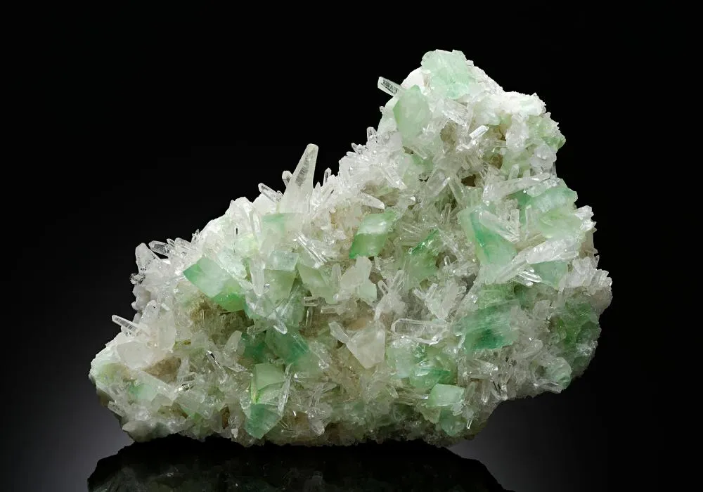 Augelite with Quartz image