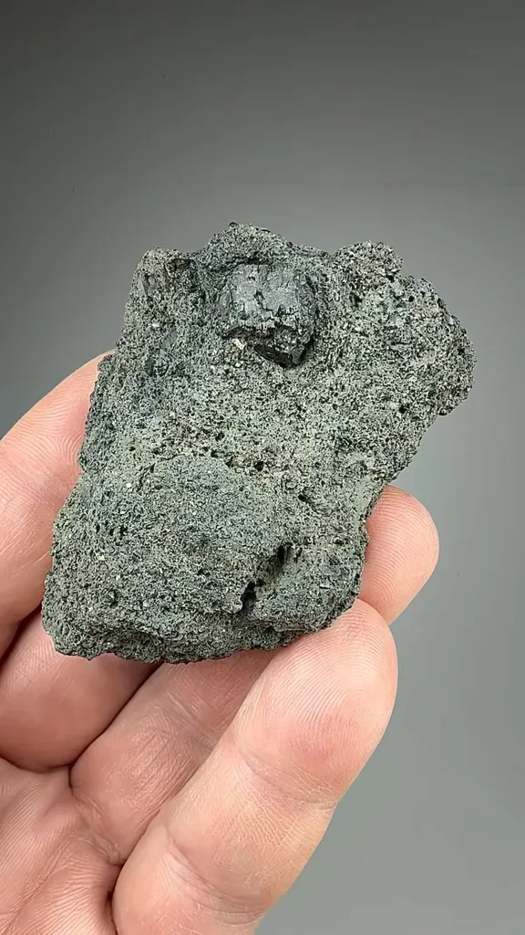 Augite - image 2