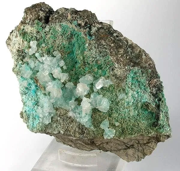 Aurichalcite, Calcite image