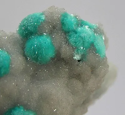 Aurichalcite, Hemimorphite - image 2