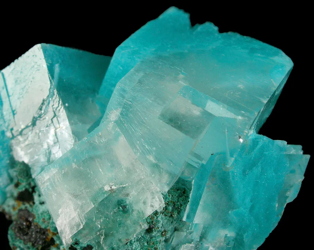 Aurichalcite in Calcite - image 3
