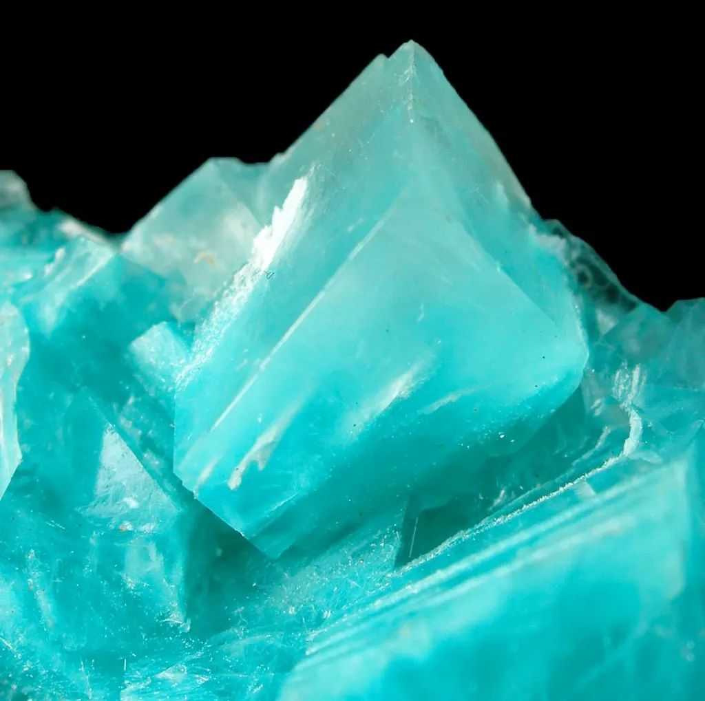 Aurichalcite in Calcite - image 3