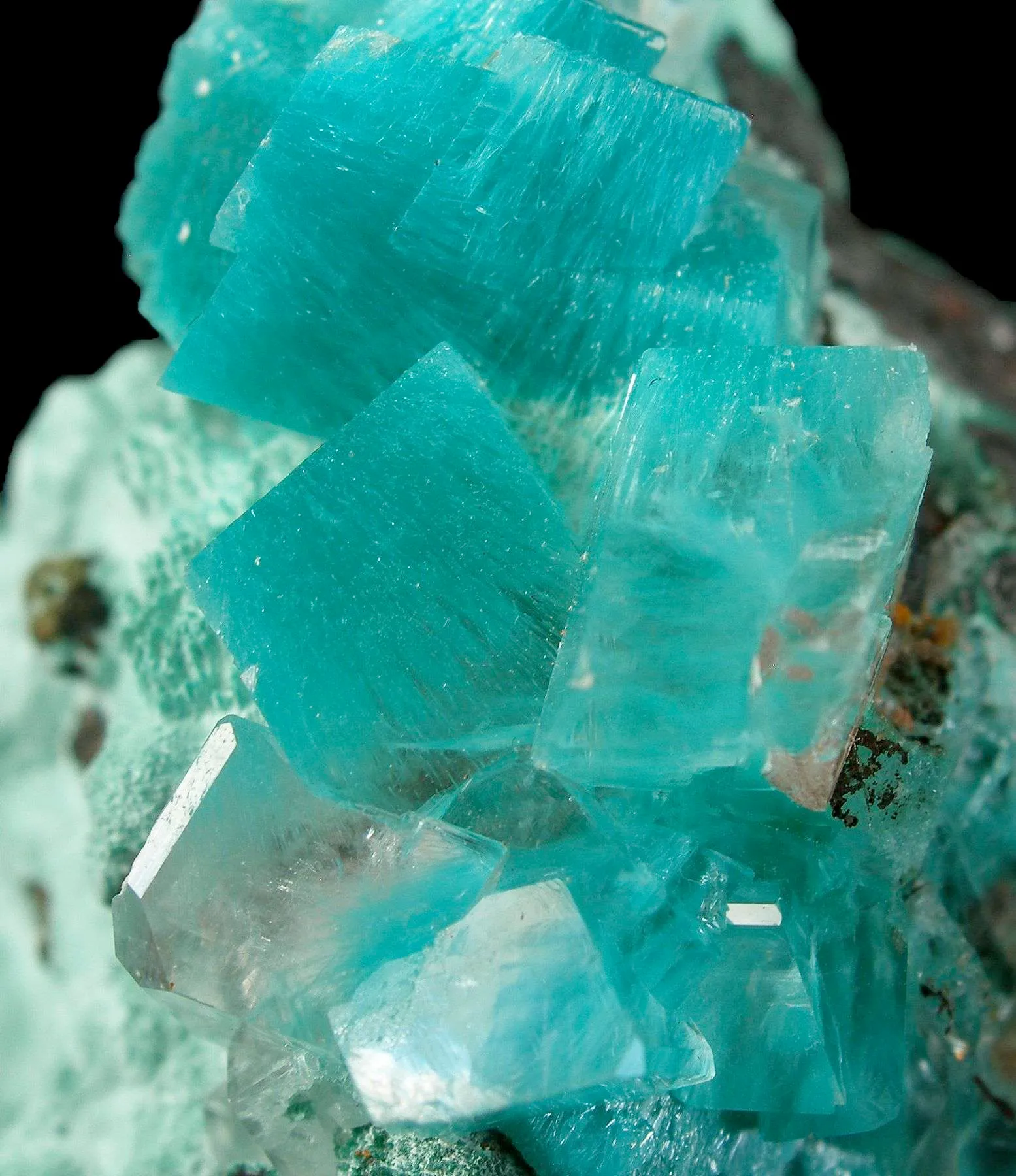 Aurichalcite in Calcite - image 3