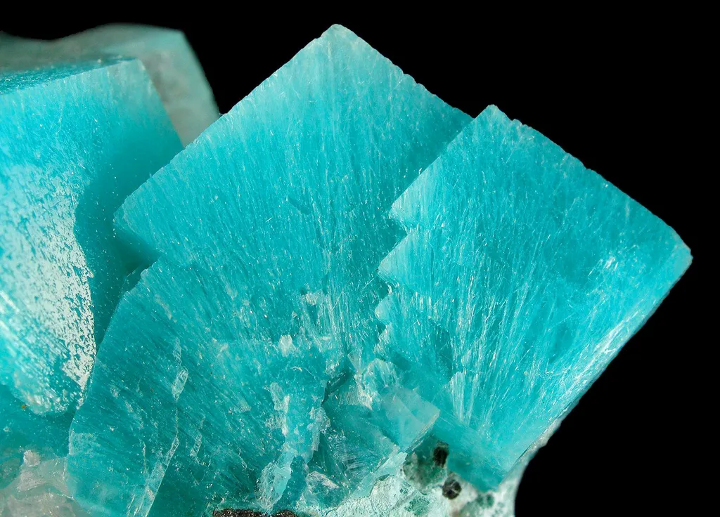 Aurichalcite in Calcite - image 4