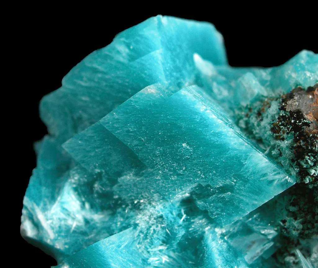 Aurichalcite in Calcite - image 2