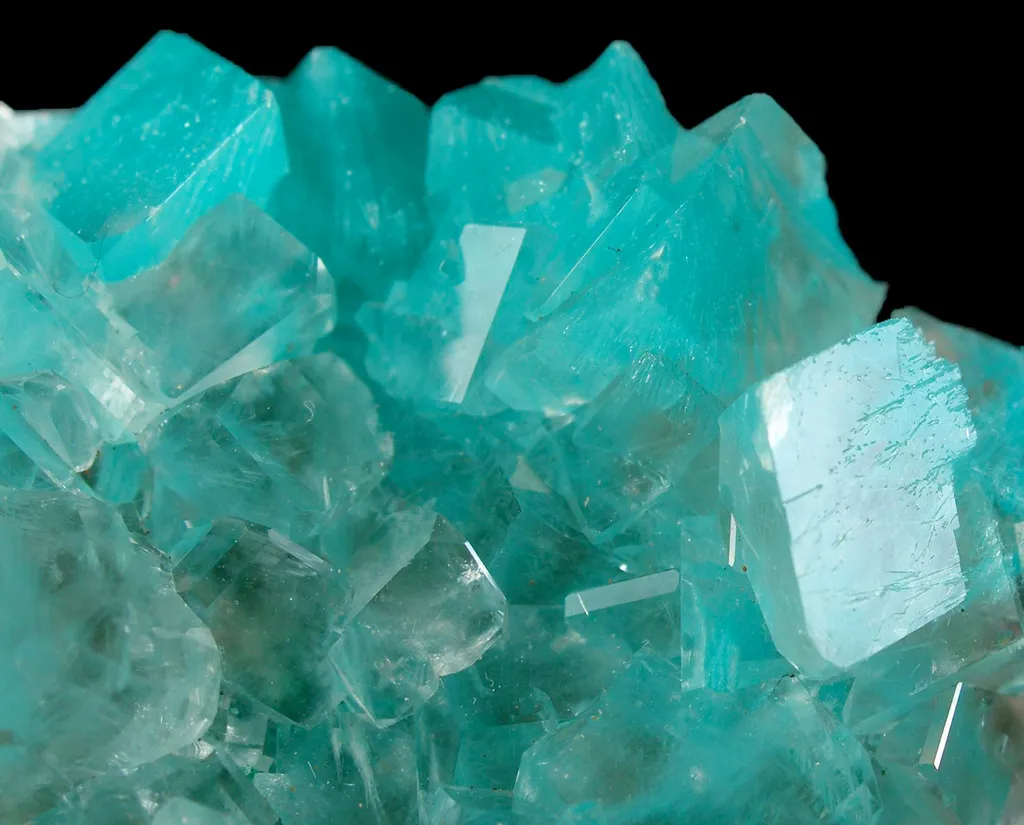 Aurichalcite in Calcite - image 4