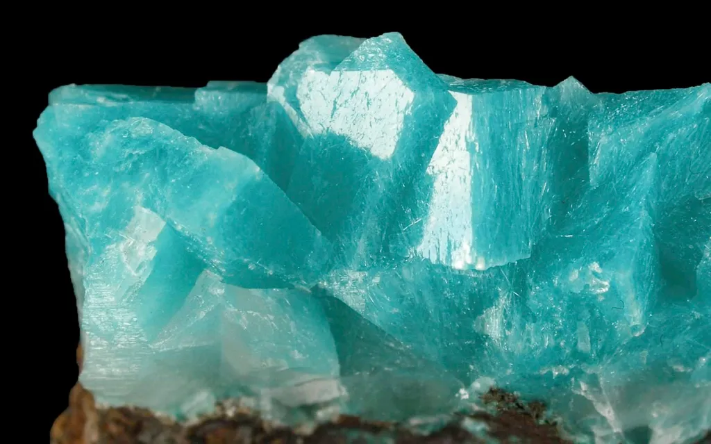 Aurichalcite in Calcite - image 3