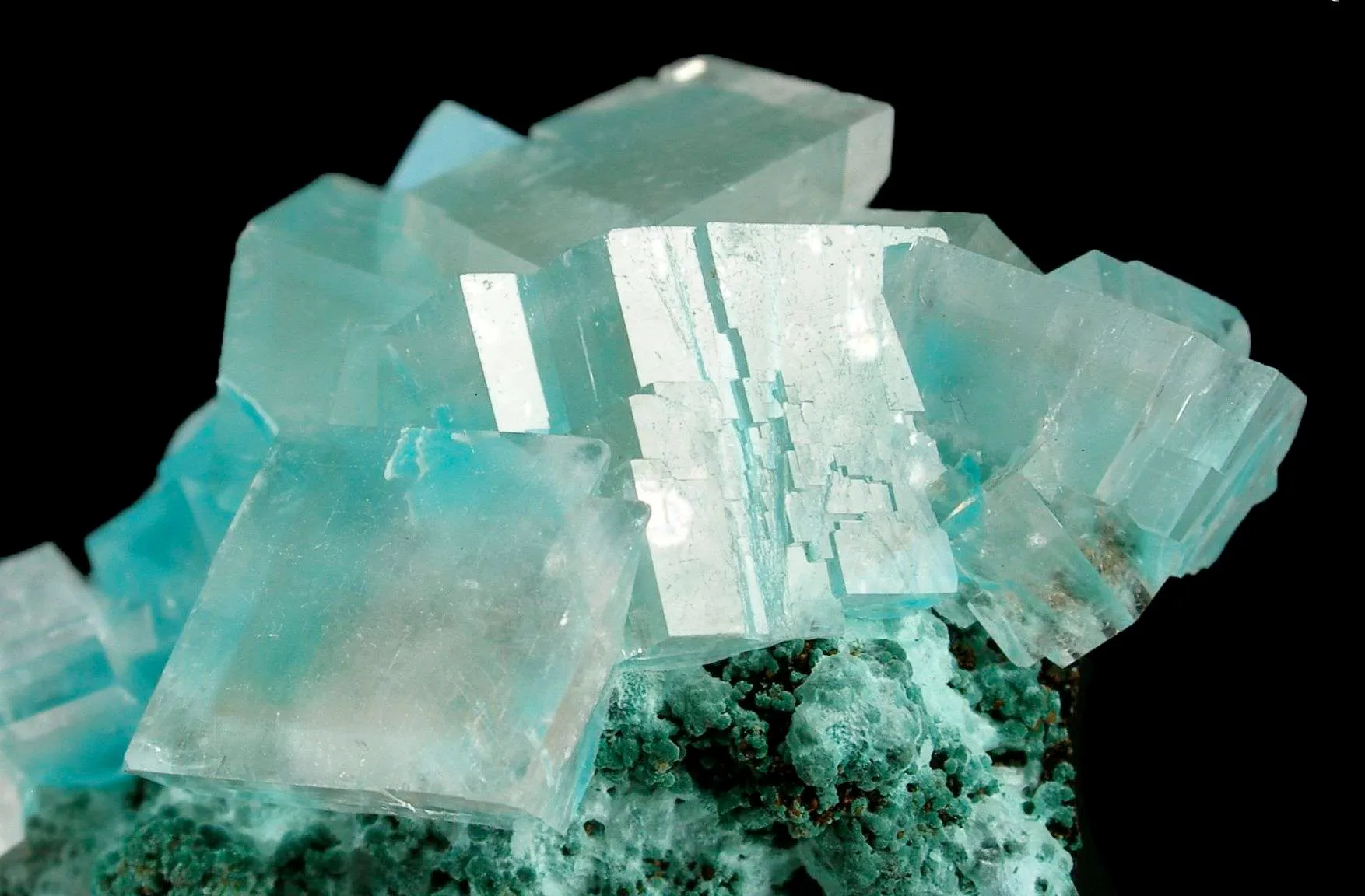 Aurichalcite in Calcite - image 5