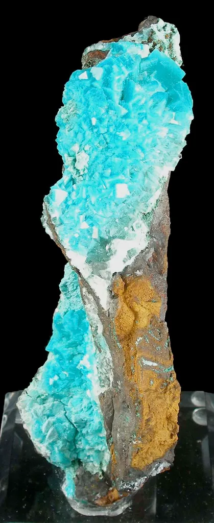 Aurichalcite In Calcite image
