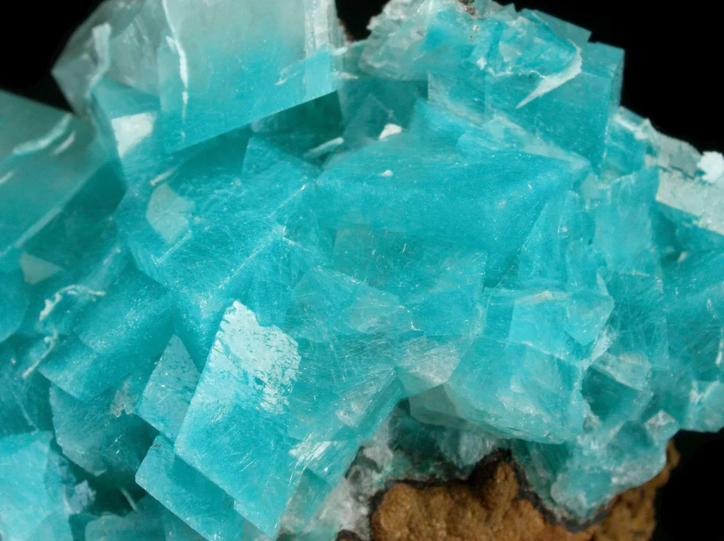 Aurichalcite in Calcite - image 2