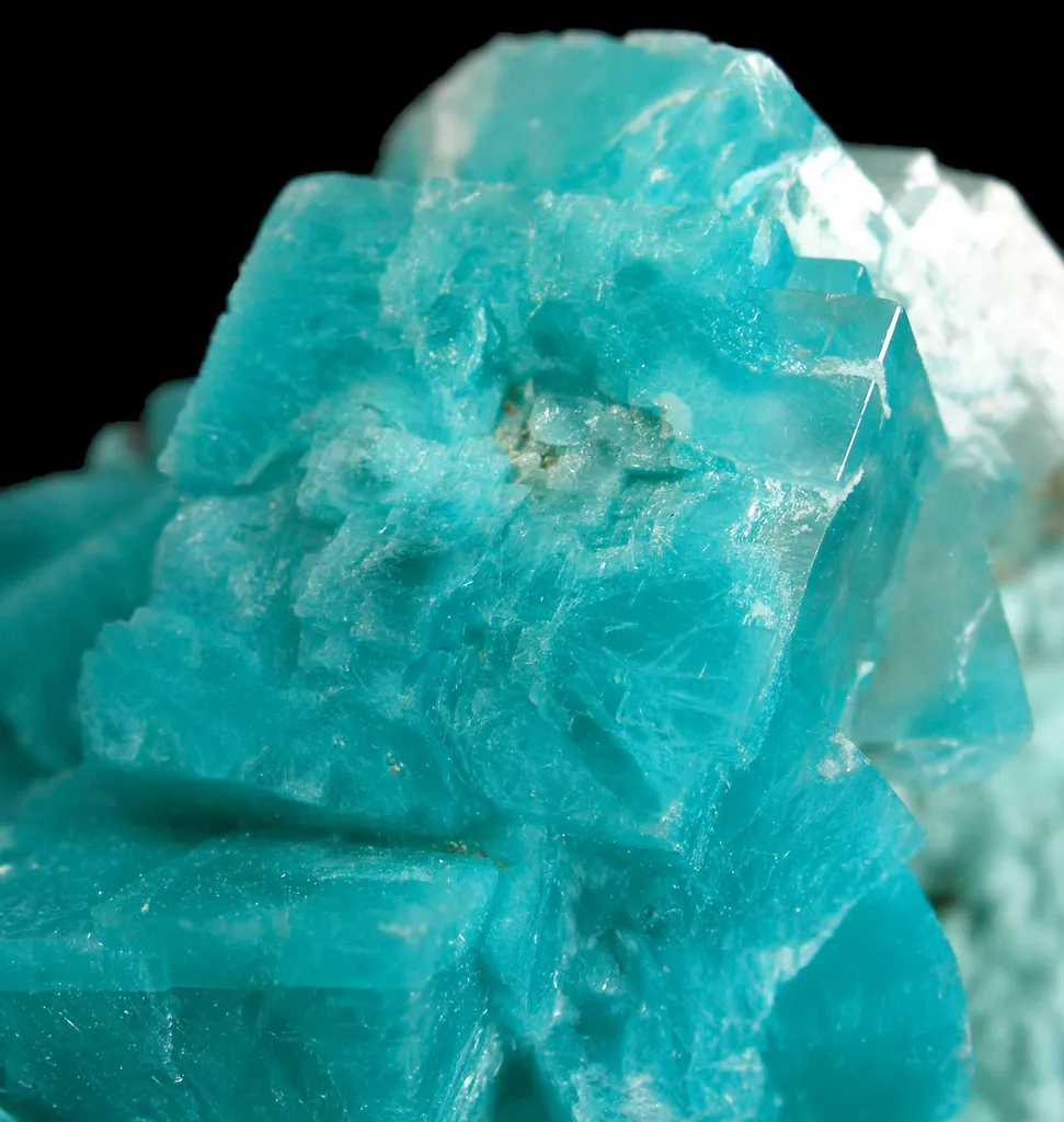 Aurichalcite in Calcite - image 3