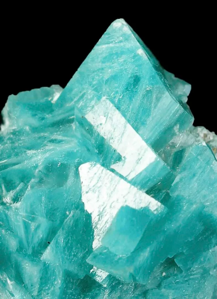 Aurichalcite in Calcite - image 2