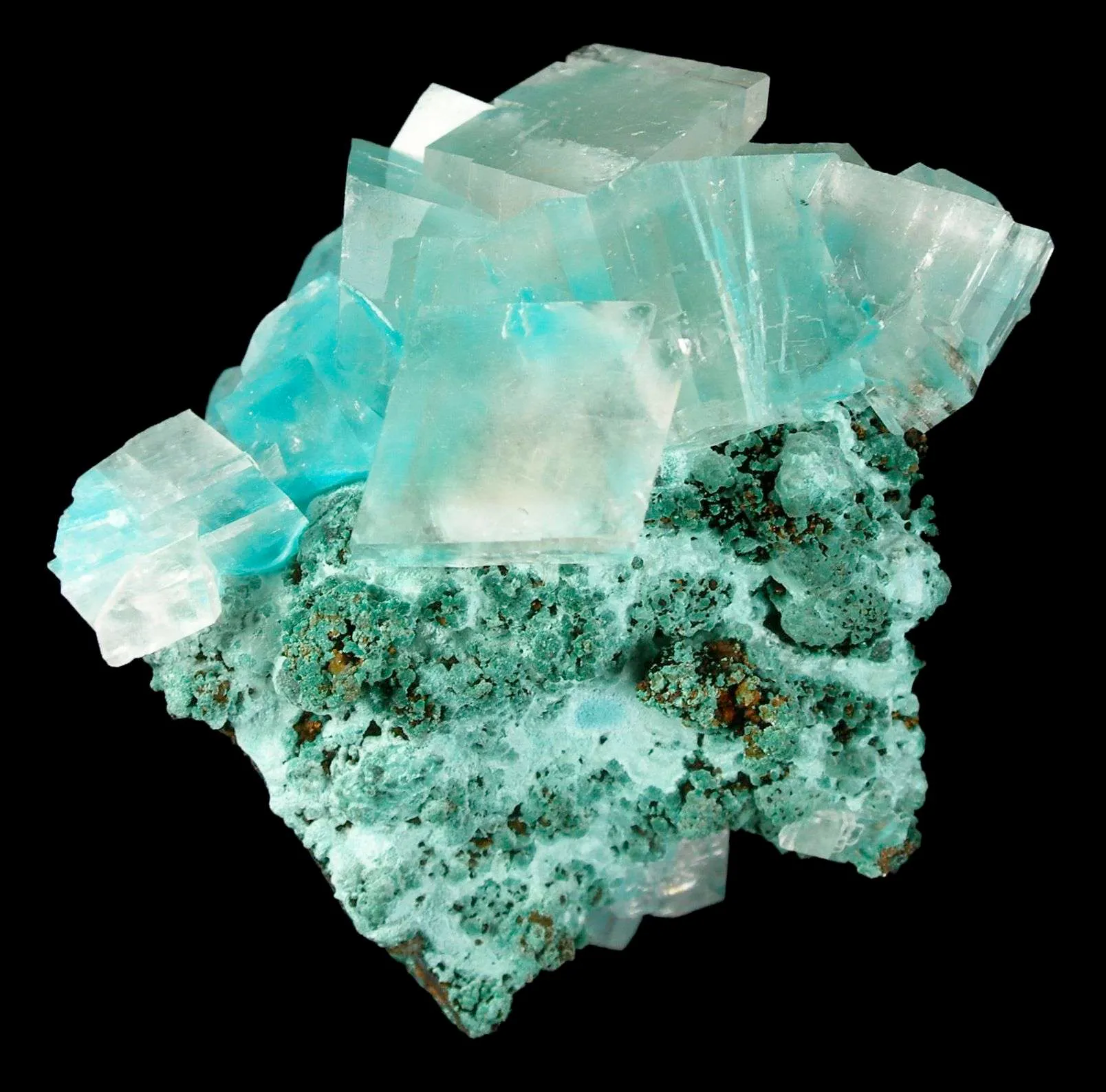 Aurichalcite in Calcite - image 1
