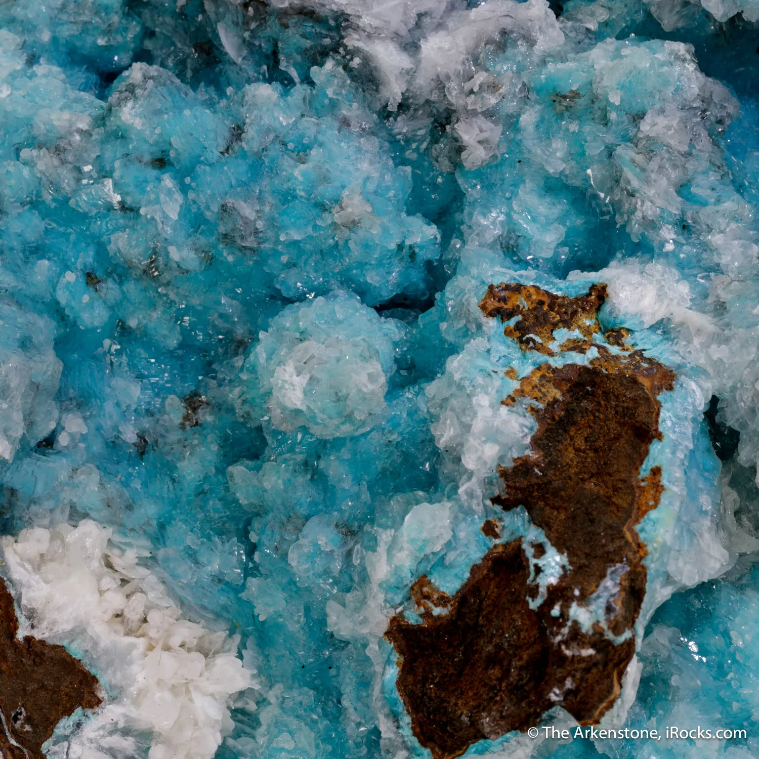 Aurichalcite included in Calcite - image 5